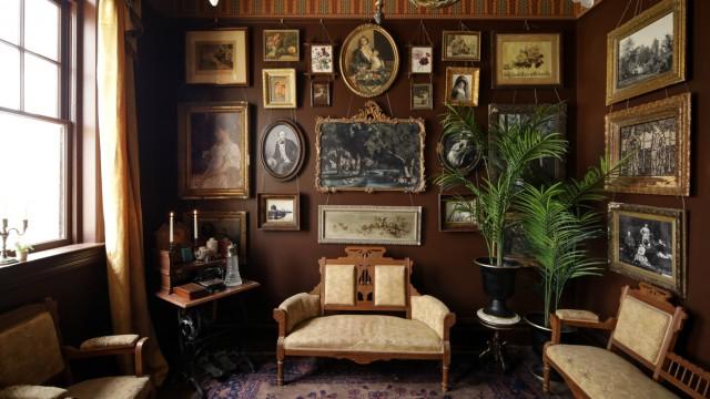 Victorian Guest Suite