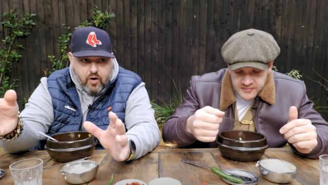 British Cab Drivers try Korean Cab Drivers’ favourite food!?