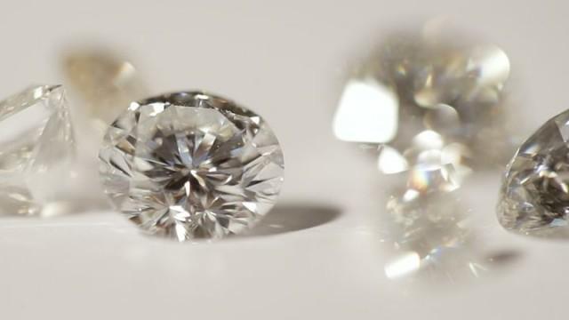 Pourquoi les diamants sont-ils si chers ?