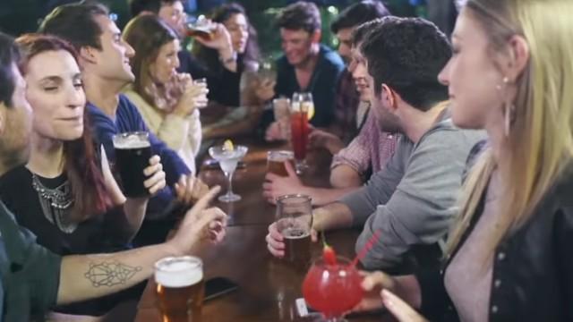 Est-ce qu’on parle mieux les langues étrangères lorsqu'on est ivre ?