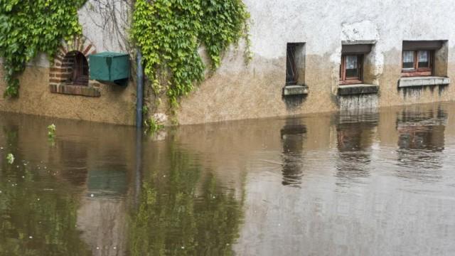 Sécheresses, inondations : Qui va payer la facture ?
