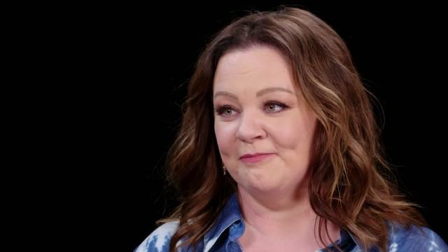 Melissa McCarthy Prepares For the Worst While Eating Spicy Wings