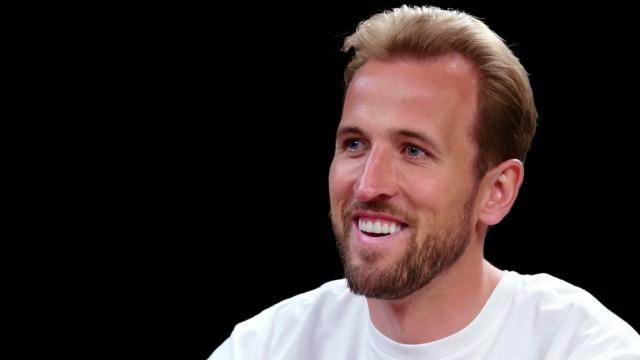 Harry Kane Takes One For the Team While Eating Spicy Wings