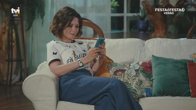 Ana Carolina é apanhada em flagrante por Florinda!