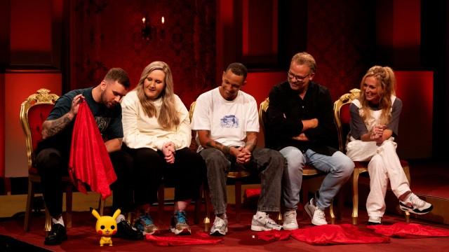 That goes in the bum