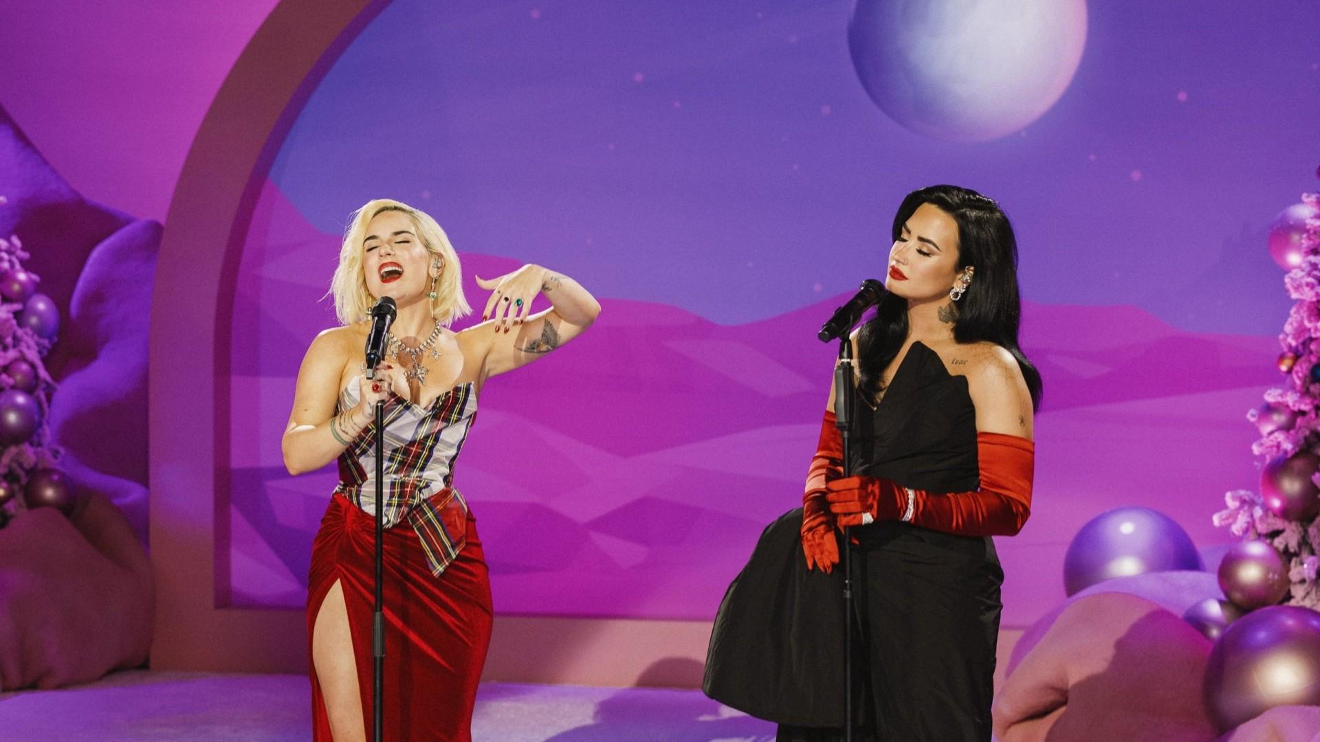 A Very Demi Holiday Special